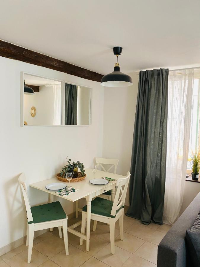 Joli Appartement Intra-Muros 亞維農 外观 照片